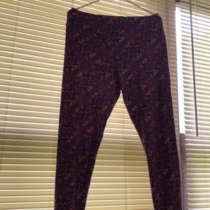 Lularoe tall and curvy leggings